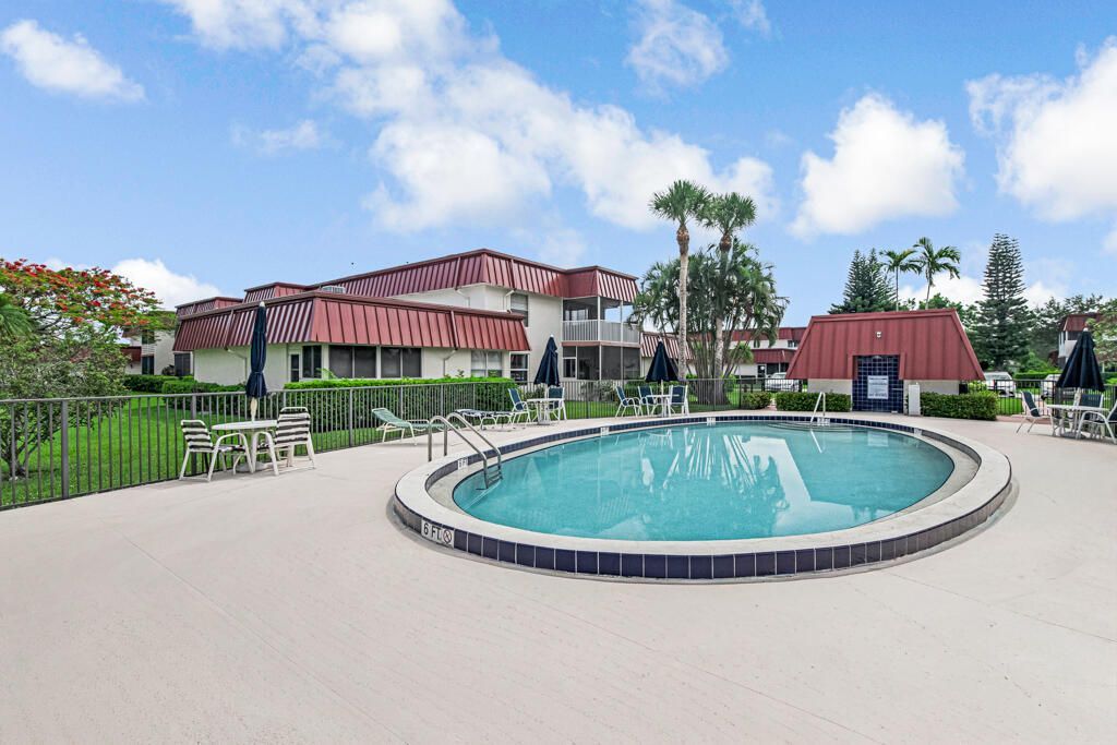12013 Greenway Circle S, Unit 106, Royal Palm Beach, FL 33411 Photo