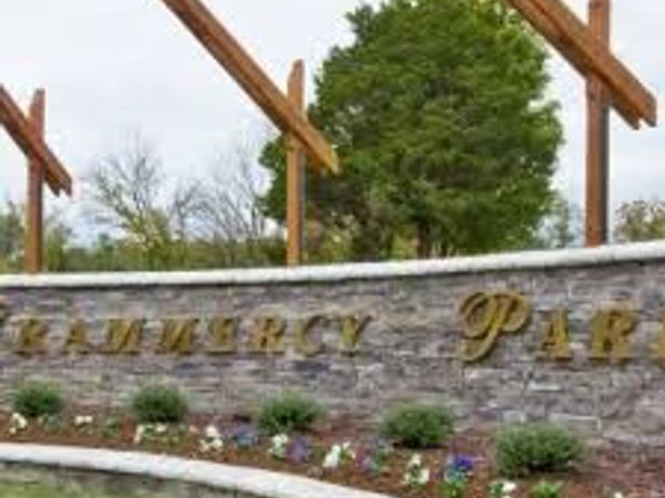 3204 NE Doyle Drive , Bentonville, AR 72712