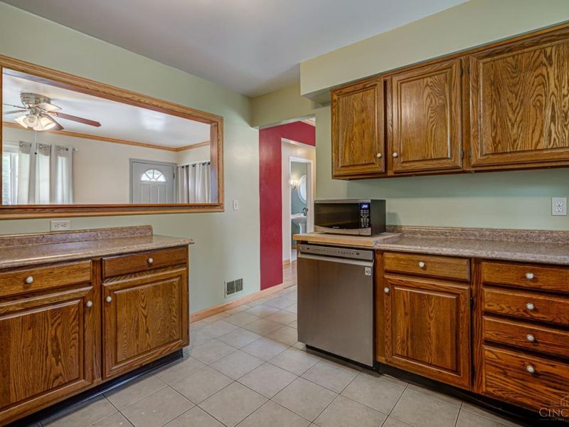 5152 Hawaiian Terrace, Cincinnati, OH 45223 Photo 11