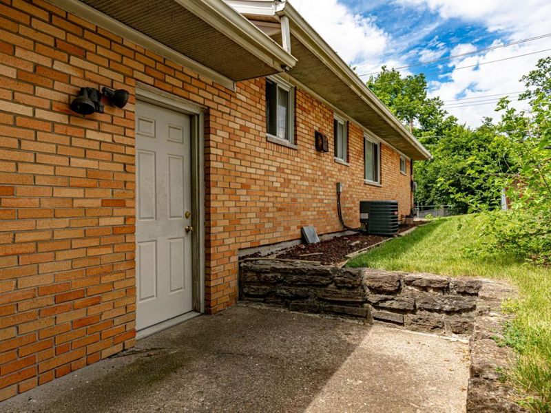 5152 Hawaiian Terrace, Cincinnati, OH 45223 Photo 26