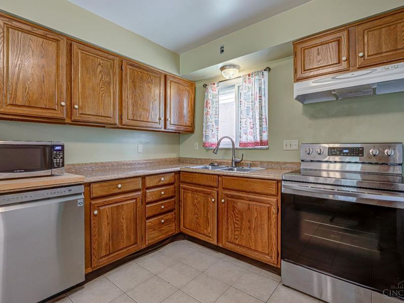 5152 Hawaiian Terrace, Cincinnati, OH 45223 Photo 9