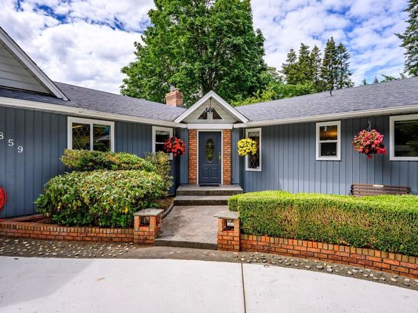 8859 HENDERSON Ave, Black Creek, BC V9J 1A6