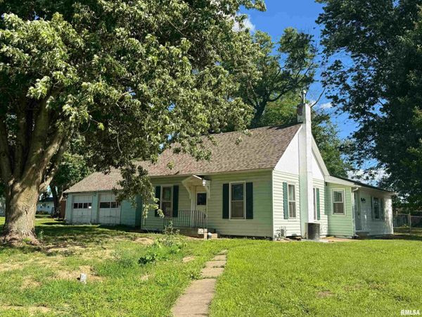 647 E MONROE Street, Cuba, IL 61427