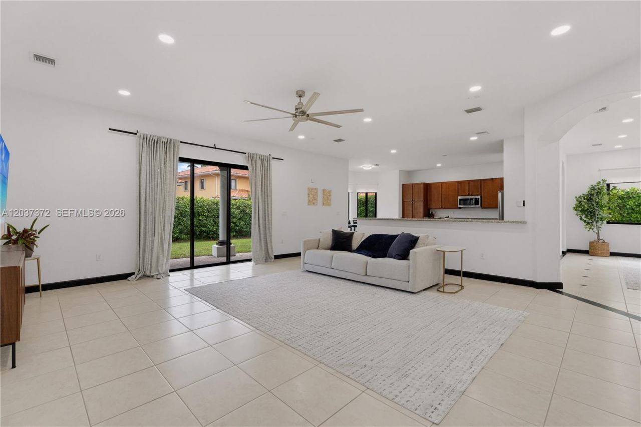 7504 SW 188th Ter, Cutler Bay, FL 33157 Photo