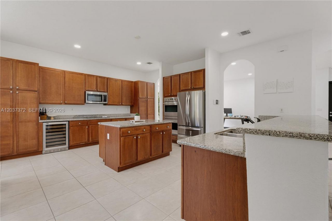 7504 SW 188th Ter, Cutler Bay, FL 33157 Photo