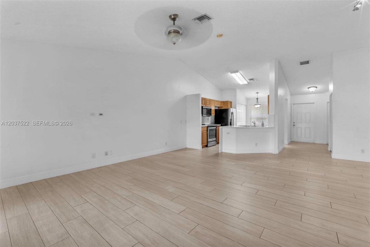 1918 Andromeda Ln, Unit 1918, Weston, FL 33327 Photo