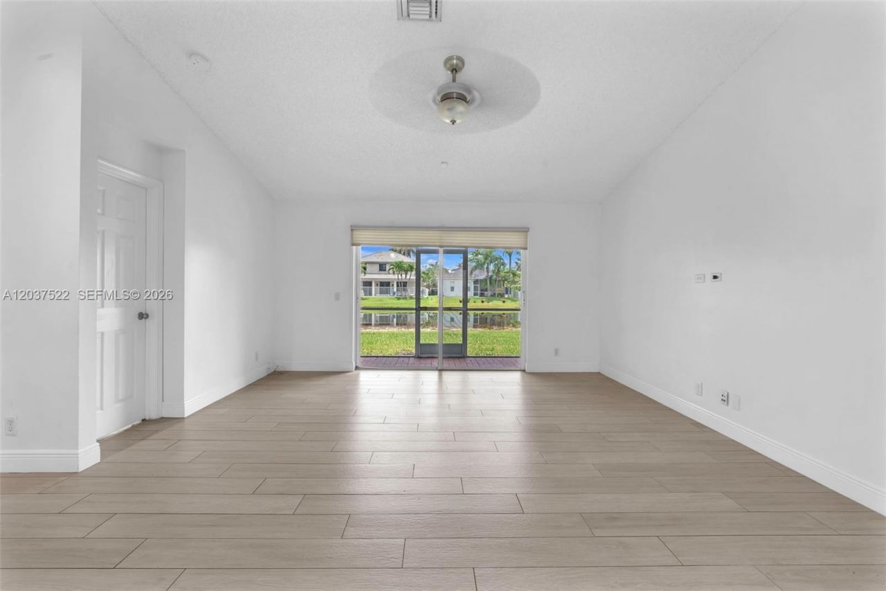 1918 Andromeda Ln, Unit 1918, Weston, FL 33327 Photo