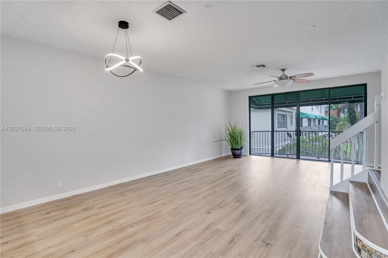 12666 NW 14th Pl, Sunrise, FL 33323 Photo