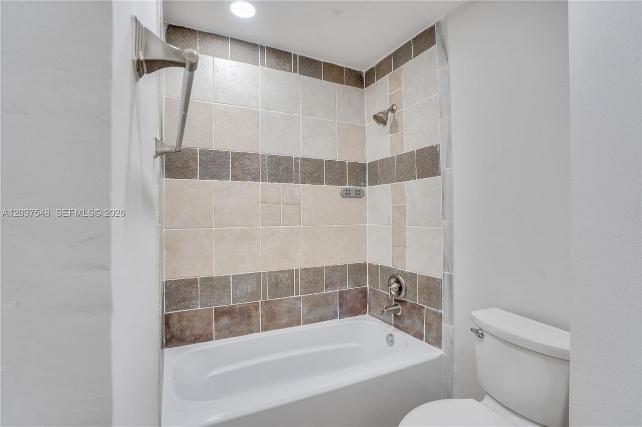 12666 NW 14th Pl, Sunrise, FL 33323 Photo