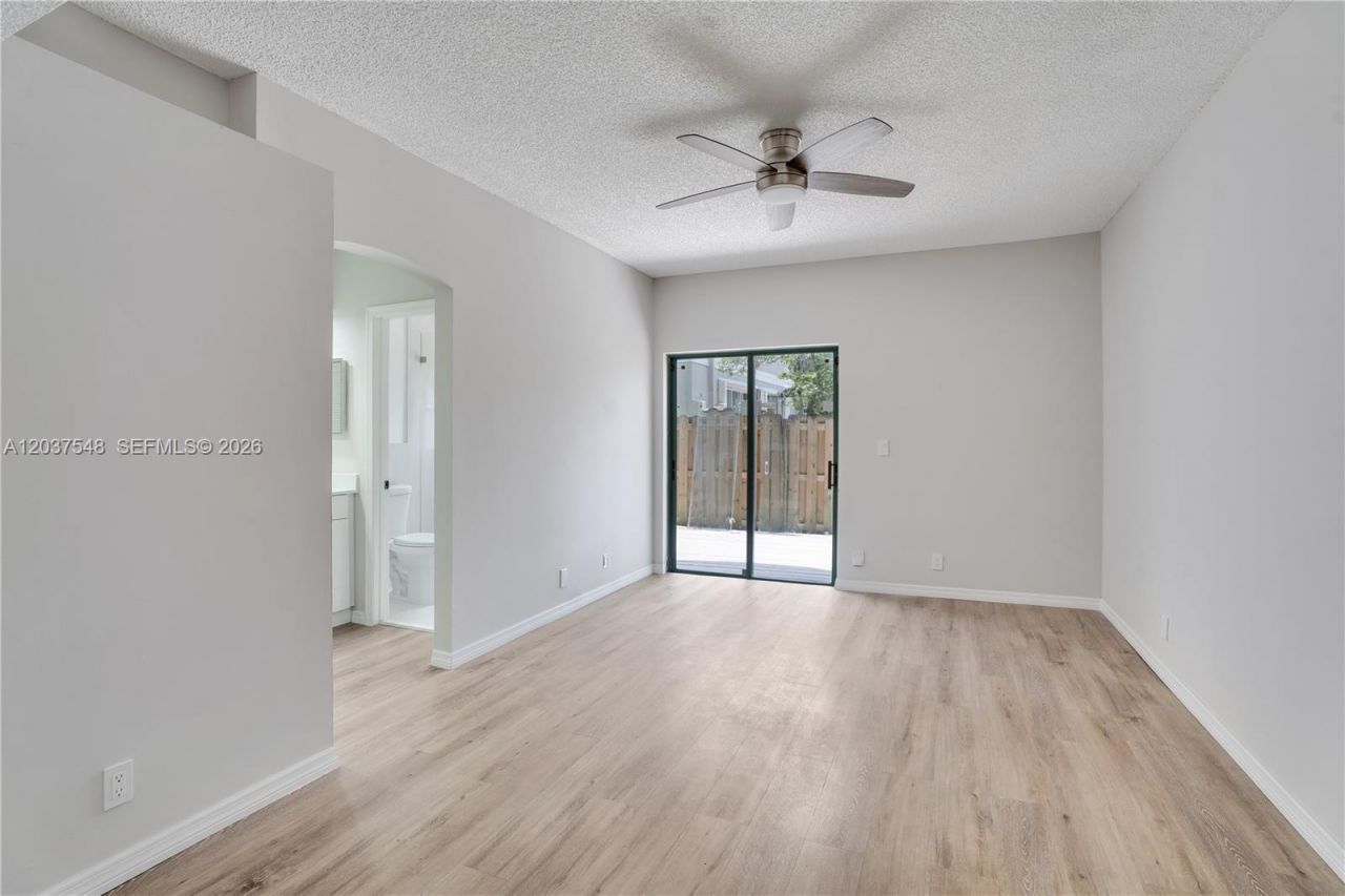12666 NW 14th Pl, Sunrise, FL 33323 Photo