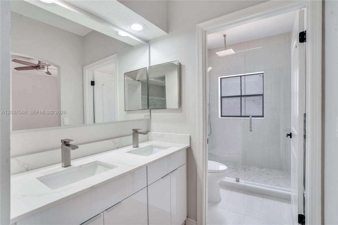 12666 NW 14th Pl, Sunrise, FL 33323 Photo