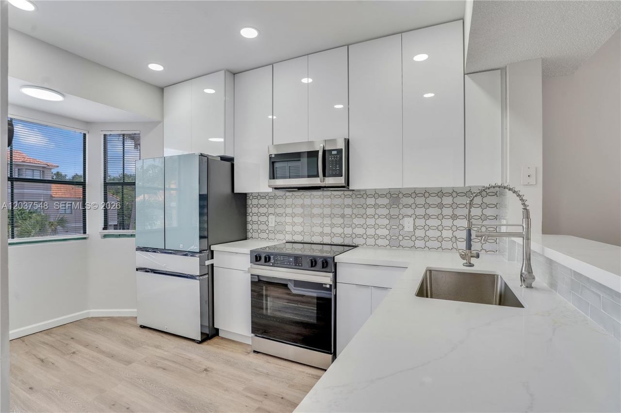 12666 NW 14th Pl, Sunrise, FL 33323 Photo