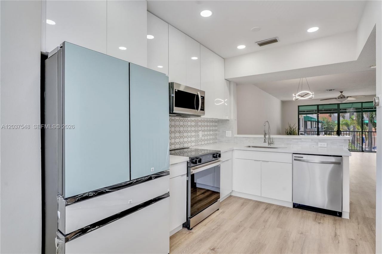 12666 NW 14th Pl, Sunrise, FL 33323 Photo