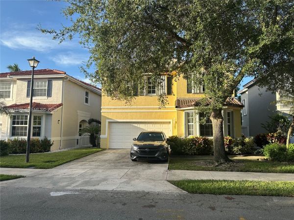 4924 SW 151st Ave , Davie, FL 33331