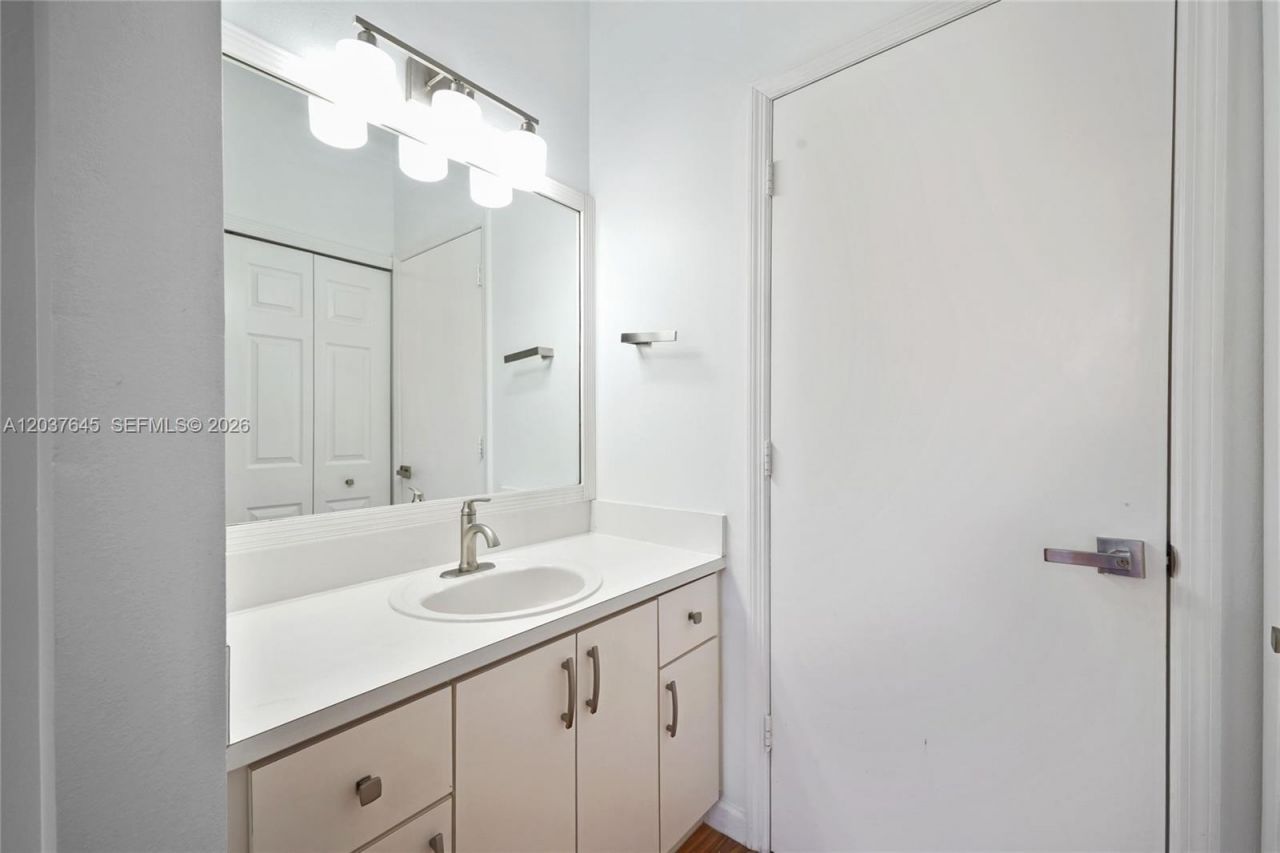 642 SW 106th Ave, Unit 1514, Pembroke Pines, FL 33025 Photo