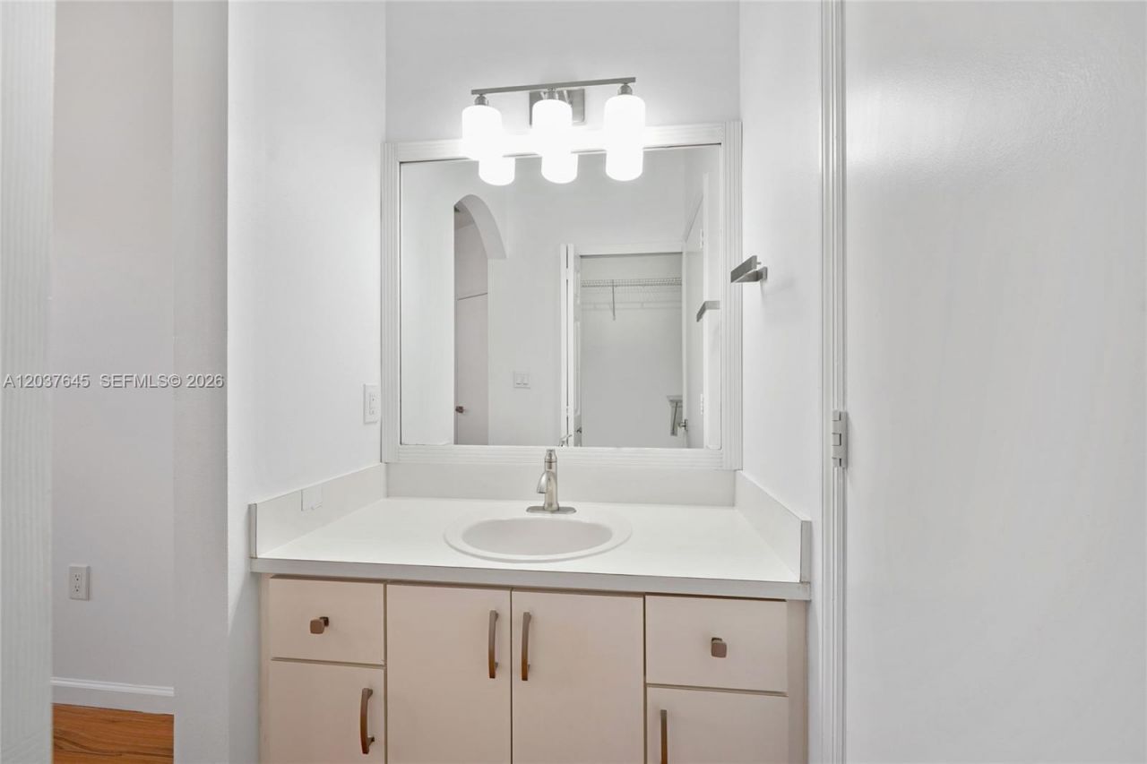 642 SW 106th Ave, Unit 1514, Pembroke Pines, FL 33025 Photo