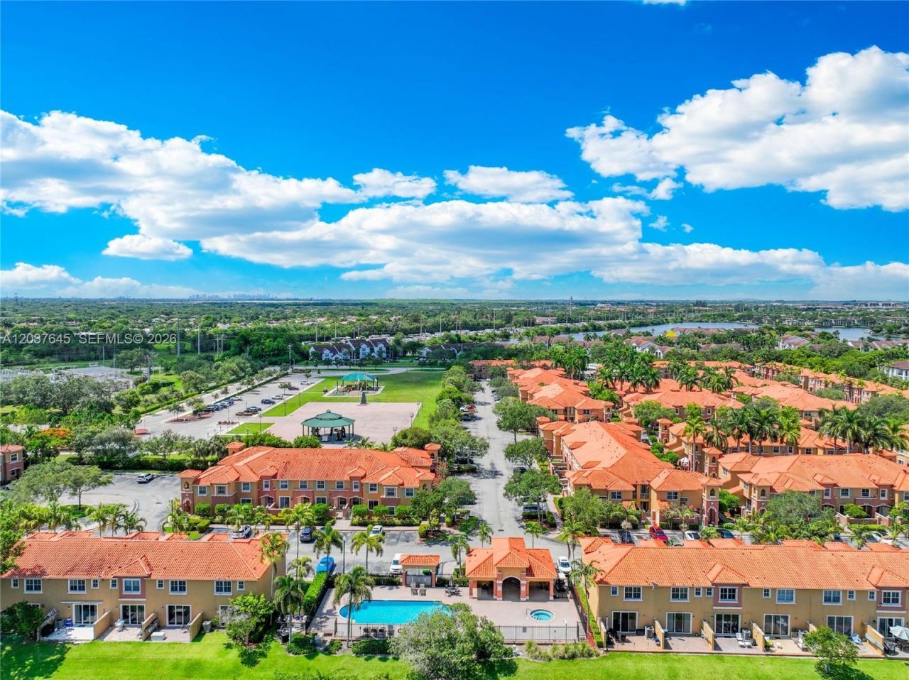 642 SW 106th Ave, Unit 1514, Pembroke Pines, FL 33025 Photo