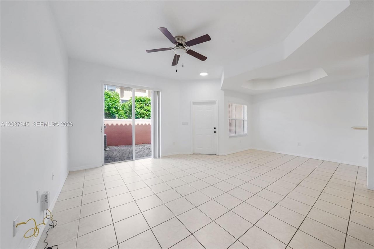 642 SW 106th Ave, Unit 1514, Pembroke Pines, FL 33025 Photo