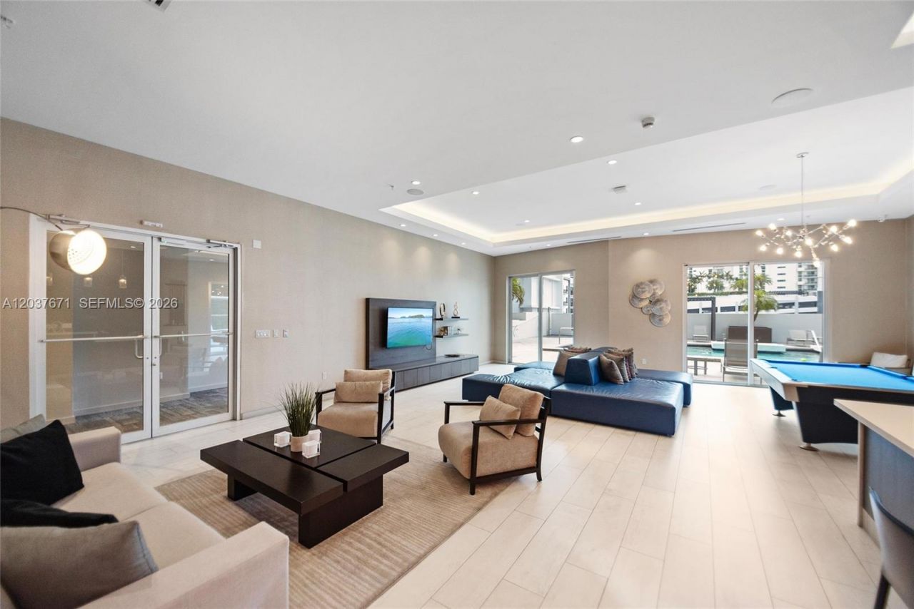 1010 SW 2nd Ave, Unit 1709, Miami, FL 33130 Photo