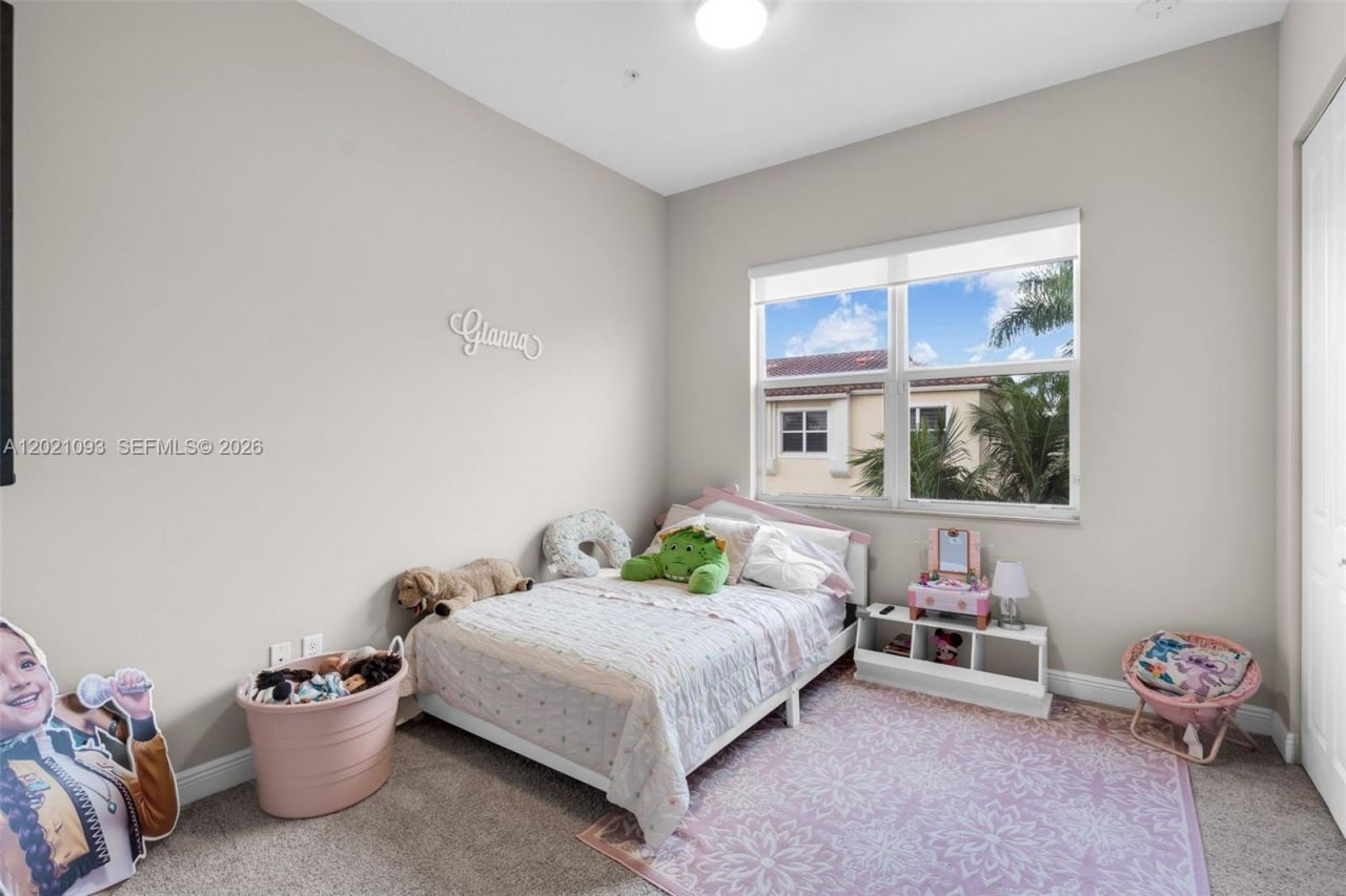 12427 NW 18th Ct , Pembroke Pines, FL 33028 Photo