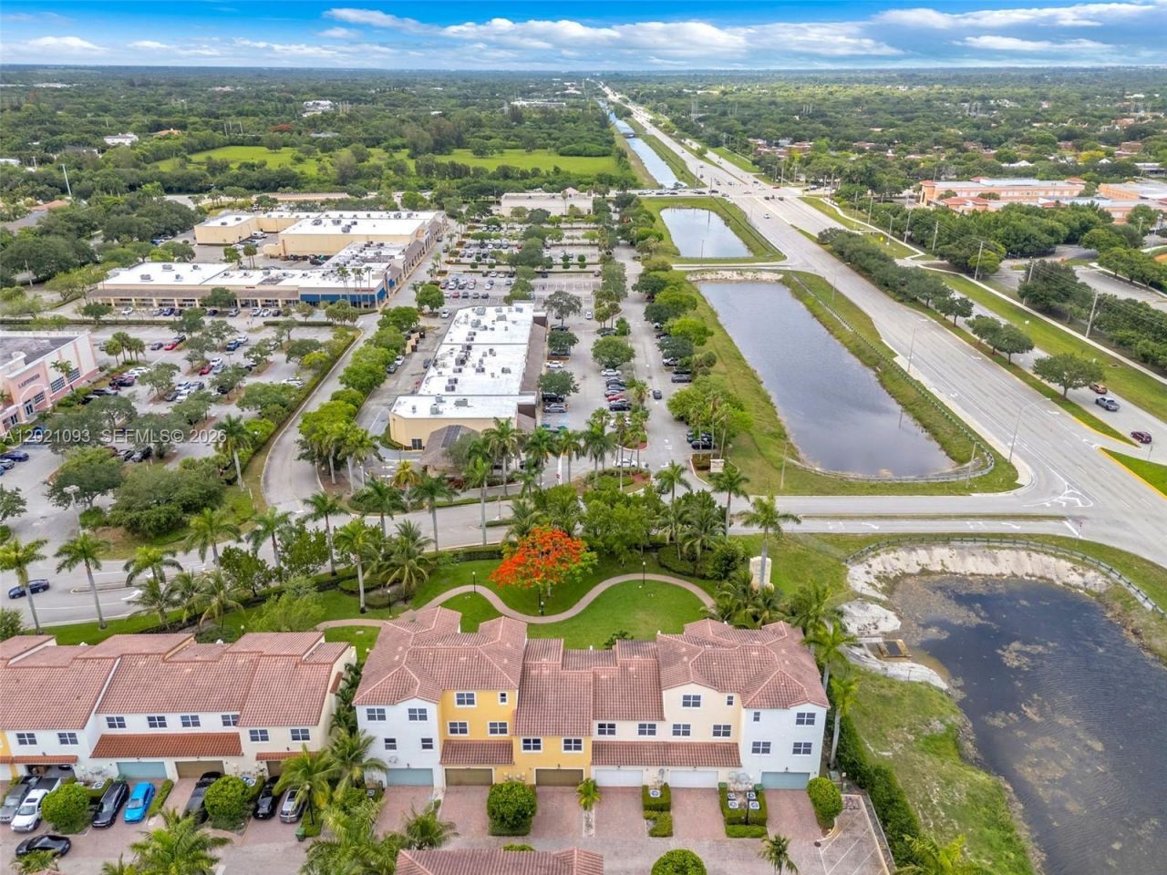 12427 NW 18th Ct , Pembroke Pines, FL 33028 Photo