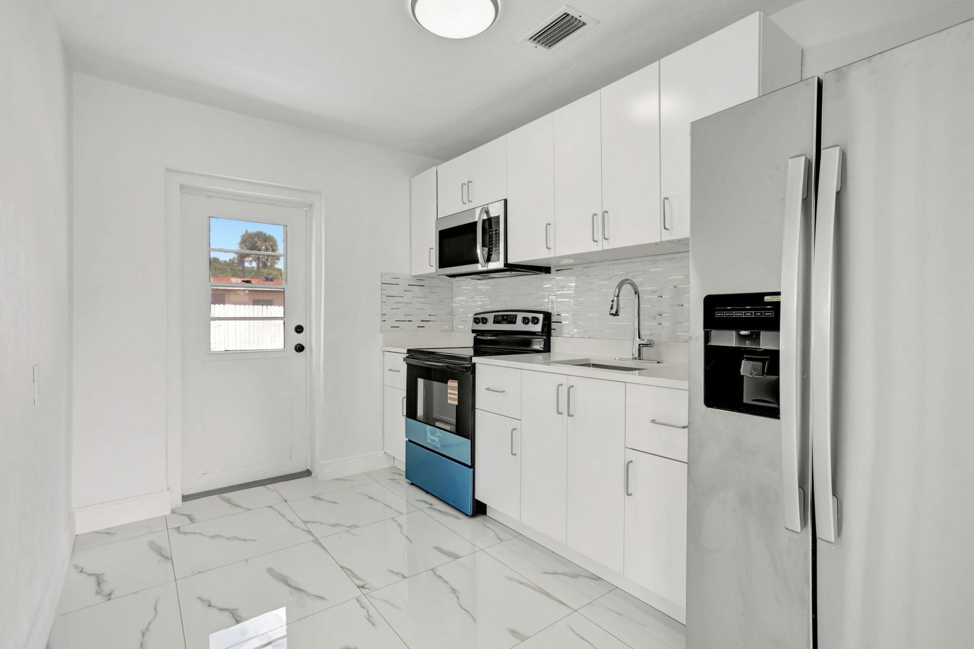 3060 NE 12th Avenue, Pompano Beach, FL 33064 Photo