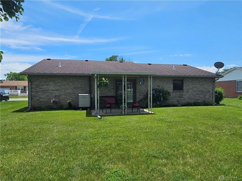 428 Buckeye Drive, Eaton, OH 45320 Photo 3