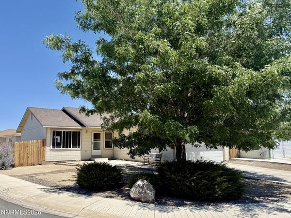 310 Emigrant Way, Fernley, NV 89408