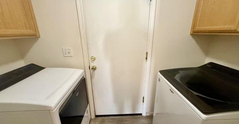 310 Emigrant Way, Fernley, NV 89408 Photo