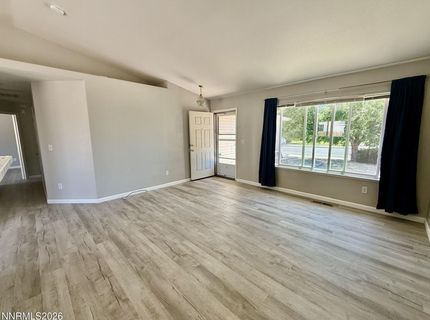 310 Emigrant Way, Fernley, NV 89408 Photo