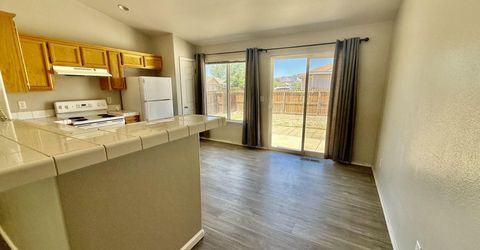 310 Emigrant Way, Fernley, NV 89408 Photo