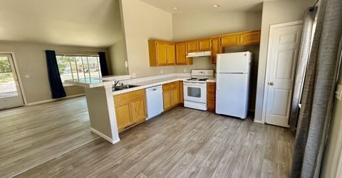 310 Emigrant Way, Fernley, NV 89408 Photo