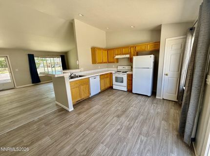310 Emigrant Way, Fernley, NV 89408 Photo