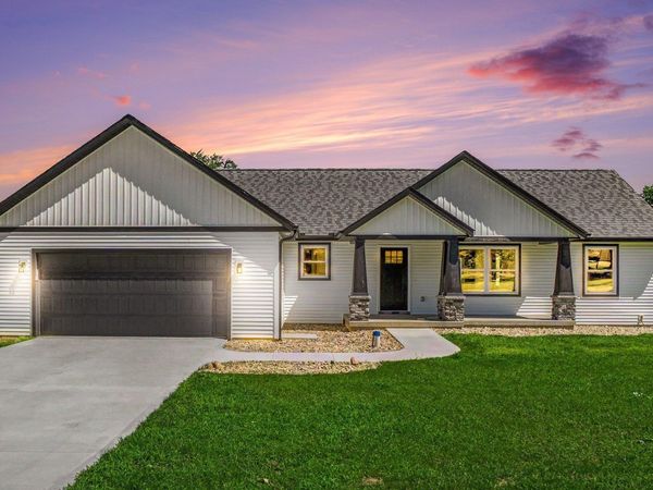 28687 Schwalm Drive, Elkhart, IN 46517