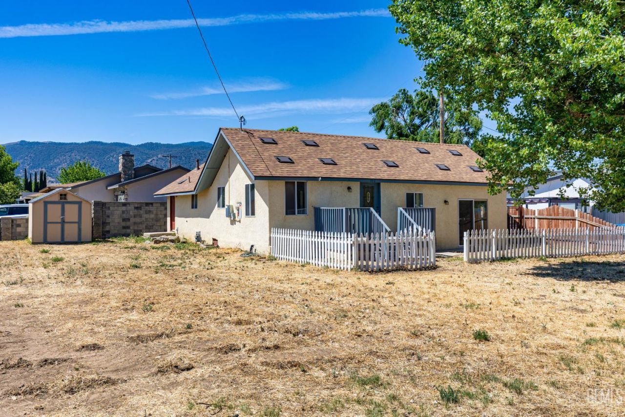 302 W C Street, Tehachapi, CA 93561 Main Photo