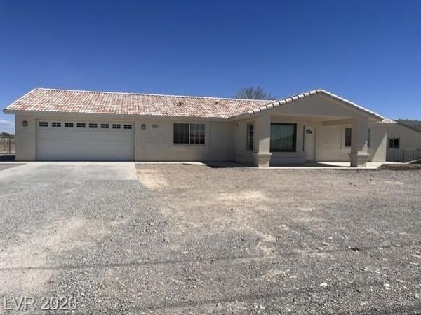 701 Mount Charleston Drive, Pahrump, NV 89048