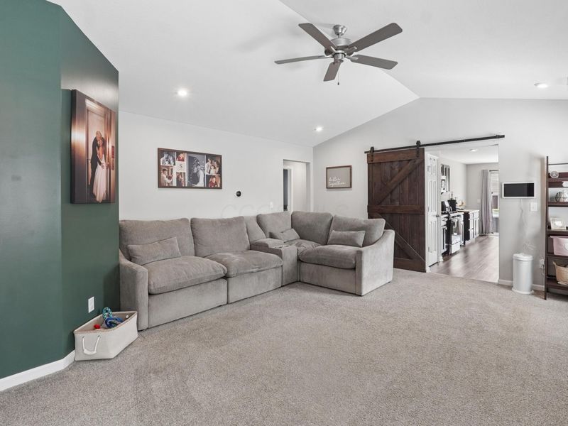 7484 Sugarbark Court, Canal Winchester, OH 43110 Photo 5
