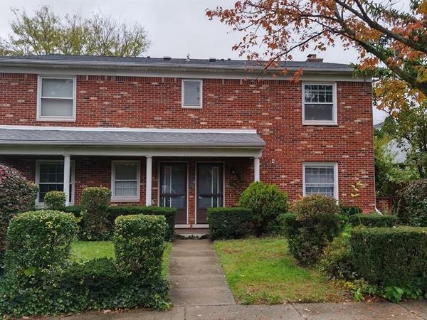 610 W 4TH Street , Royal Oak, MI 48067