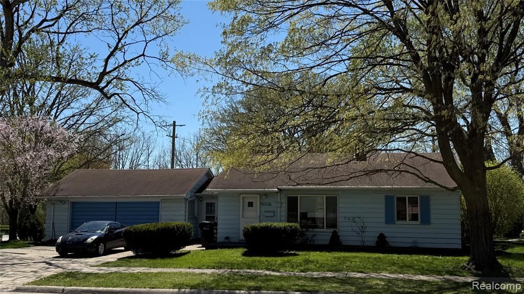 17009 Arlington Ave, Allen Park, MI 48101 Main Photo