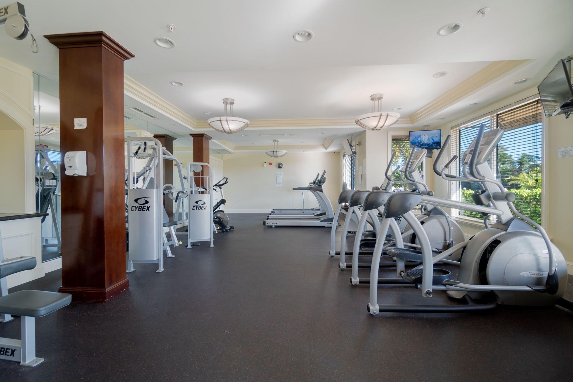 804 E Windward Way, Unit 103, Lantana, FL 33462 Photo
