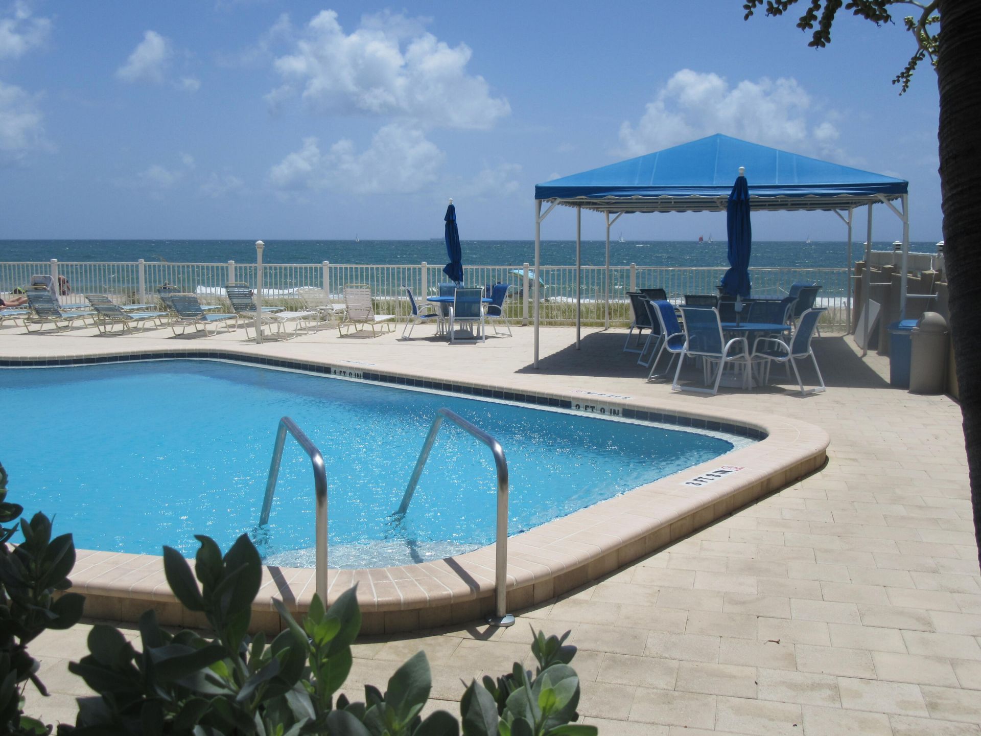 4050 N Ocean Drive, Unit 1006, Lauderdale by the Sea, FL 33308 Photo
