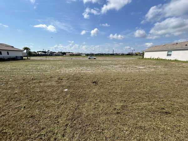 24 Del Palma Drive, Palm Coast, FL 32137