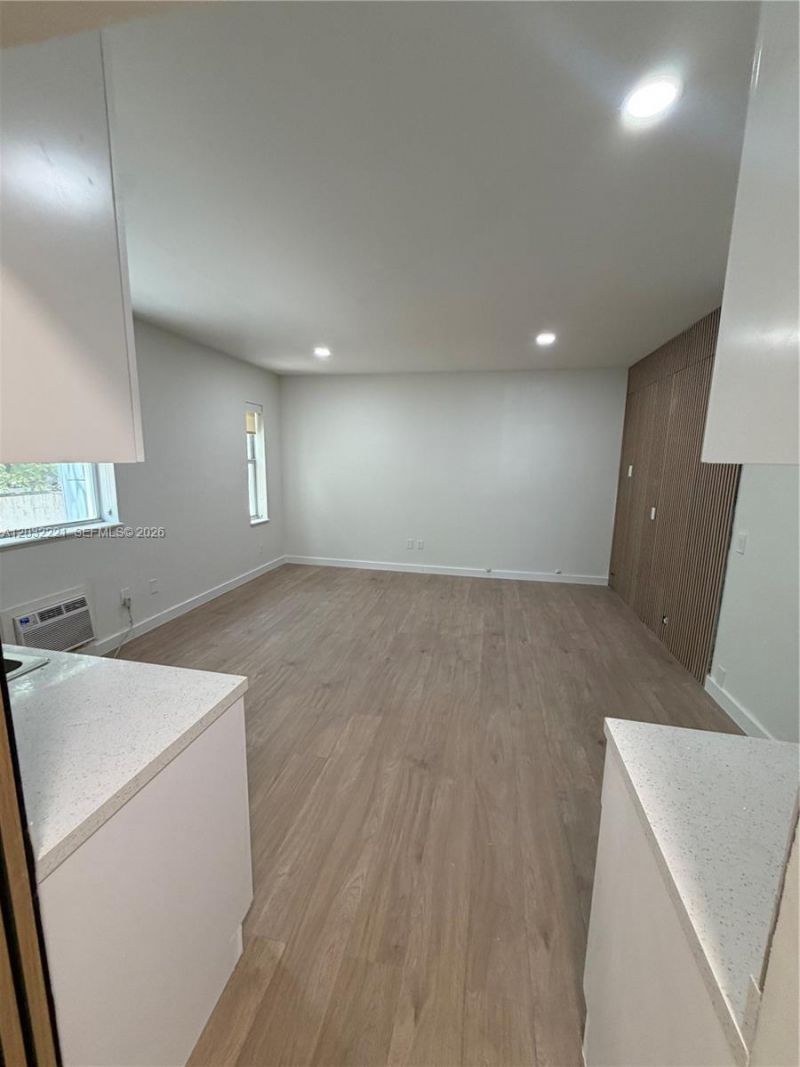 7734 Abbott Ave , Unit 101, Miami Beach, FL 33141 Photo