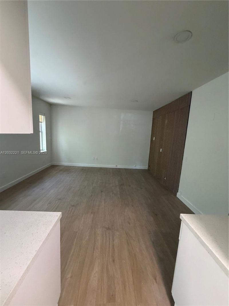 7734 Abbott Ave , Unit 101, Miami Beach, FL 33141 Photo