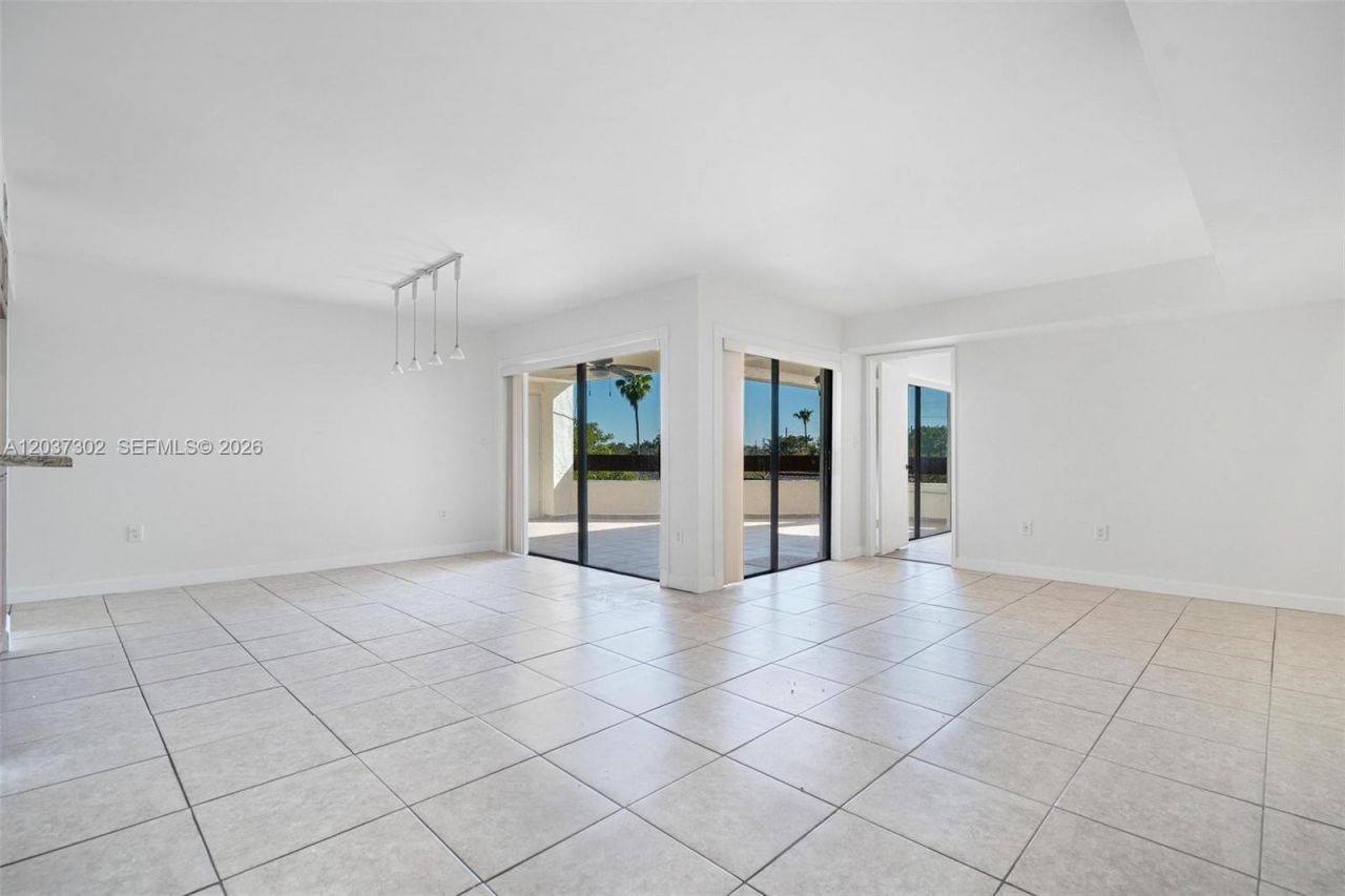 9040 SW 125th Ave , Unit D408, Miami, FL 33186 Photo
