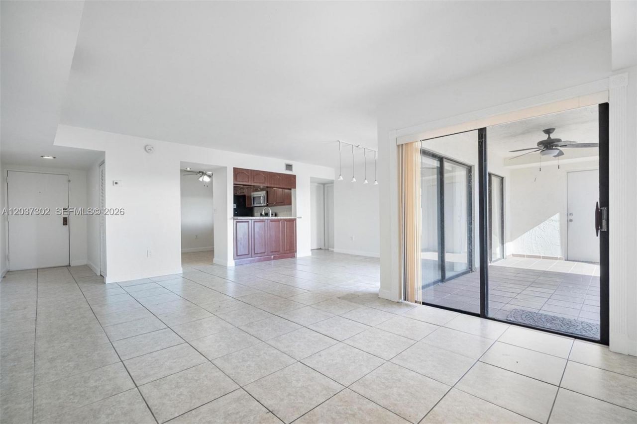 9040 SW 125th Ave , Unit D408, Miami, FL 33186 Photo