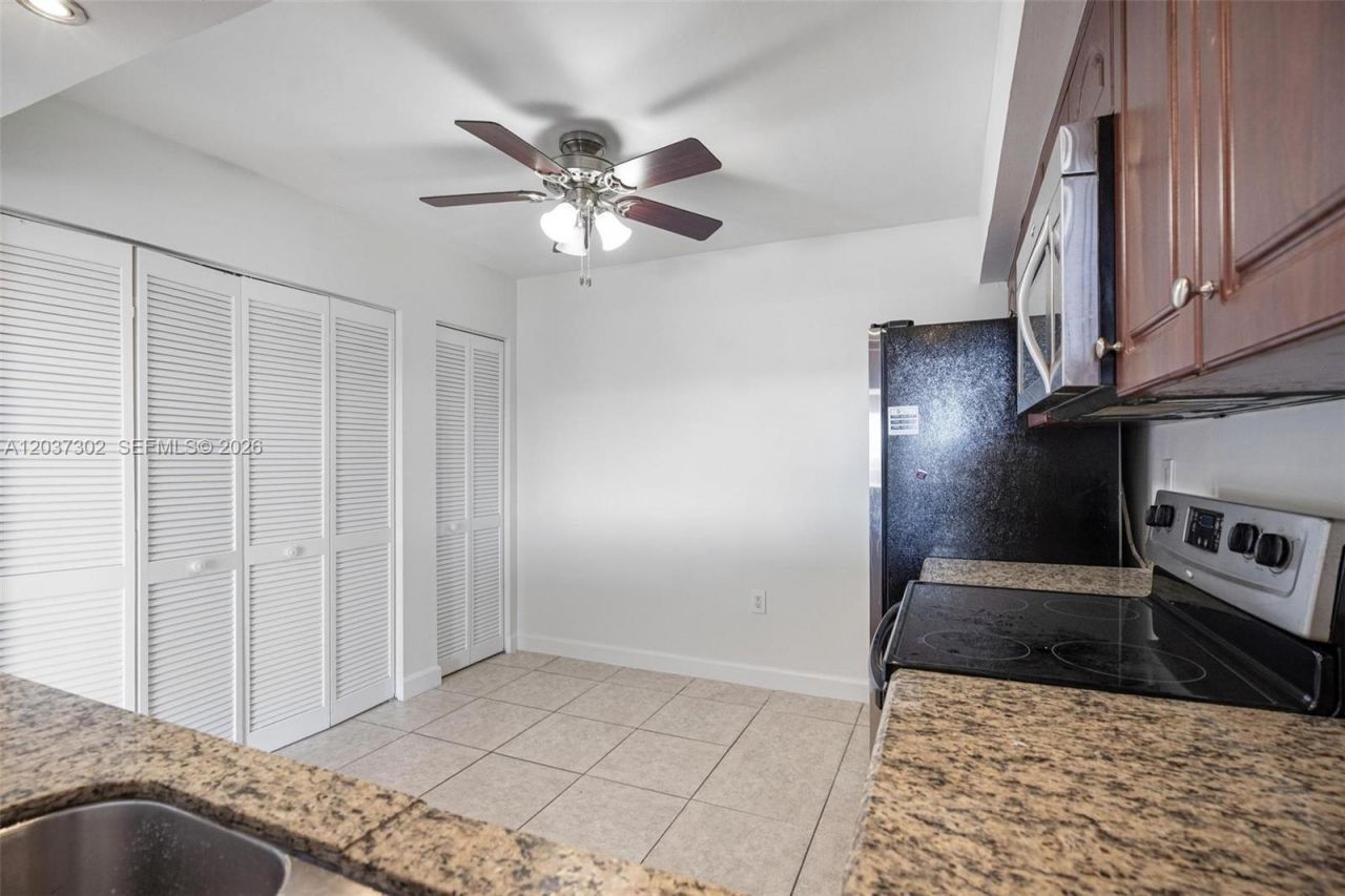 9040 SW 125th Ave , Unit D408, Miami, FL 33186 Photo