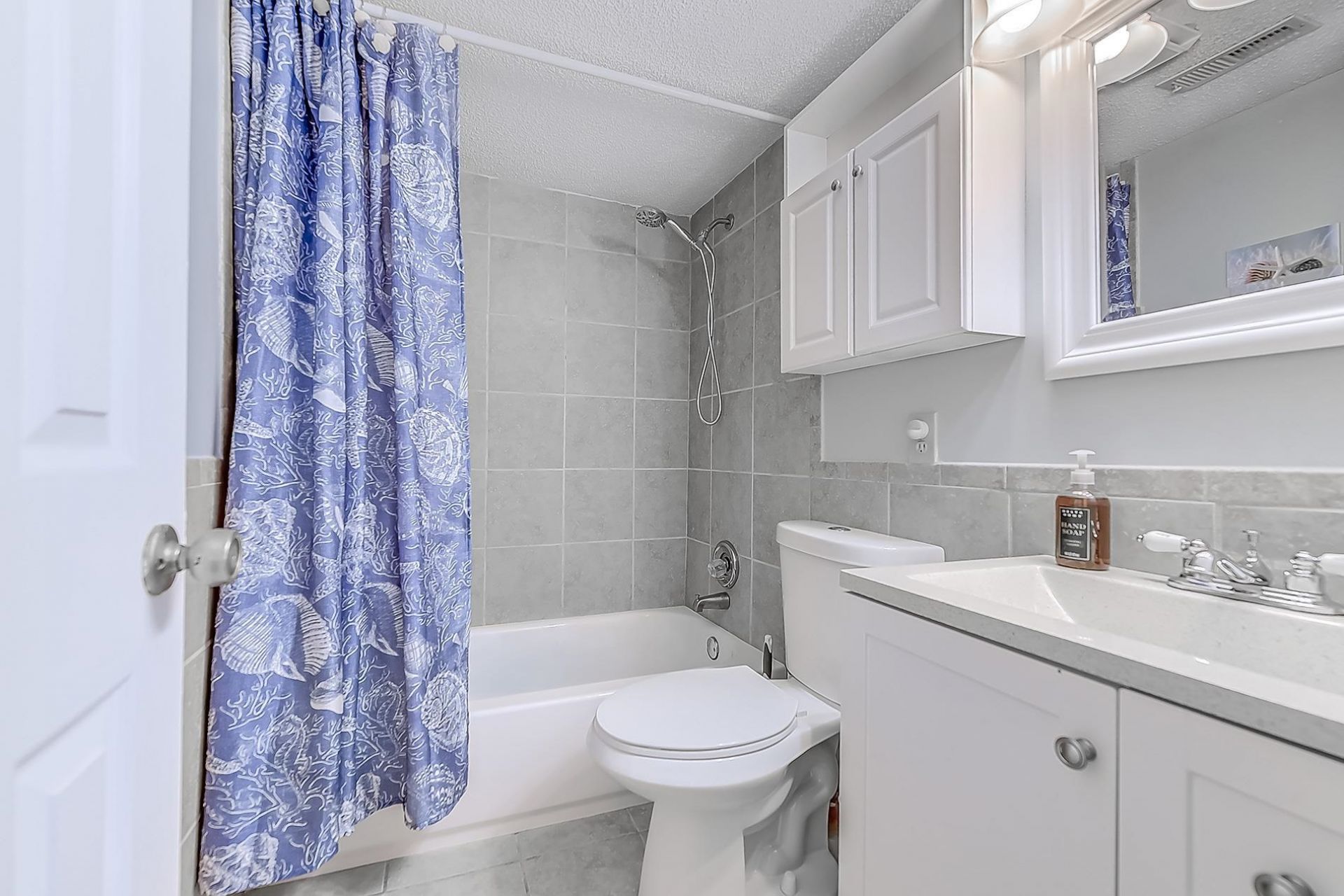 1500 Cenith Dr.  Photo 17