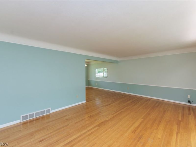7601 Green Valley Drive, Parma, OH 44134 Photo 13