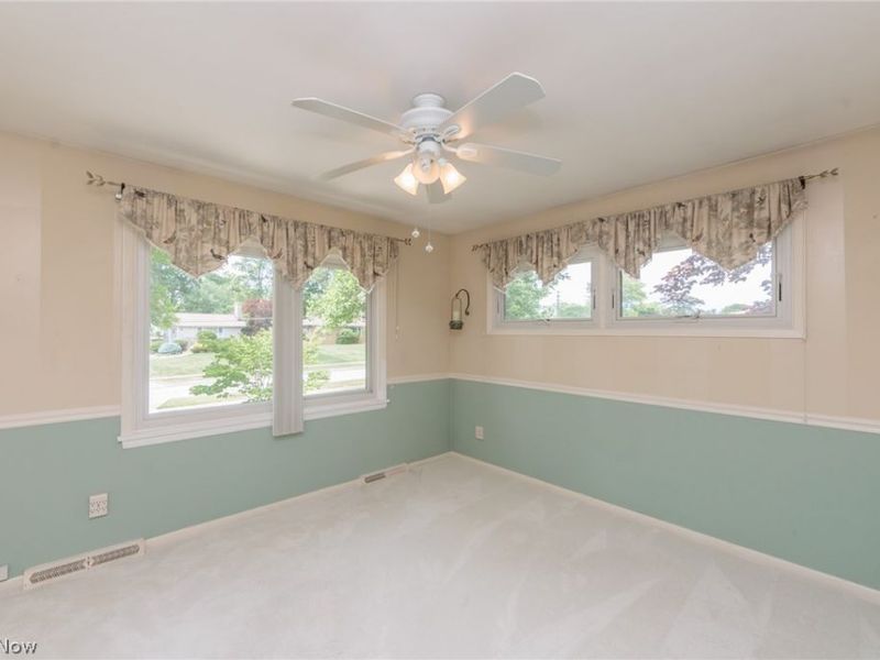 7601 Green Valley Drive, Parma, OH 44134 Photo 18
